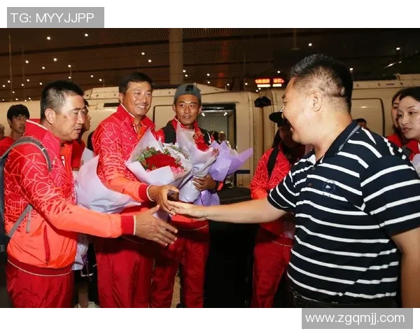 南京网球队在冠军赛中的团队协作展现出色值得赞赏的表现与启示