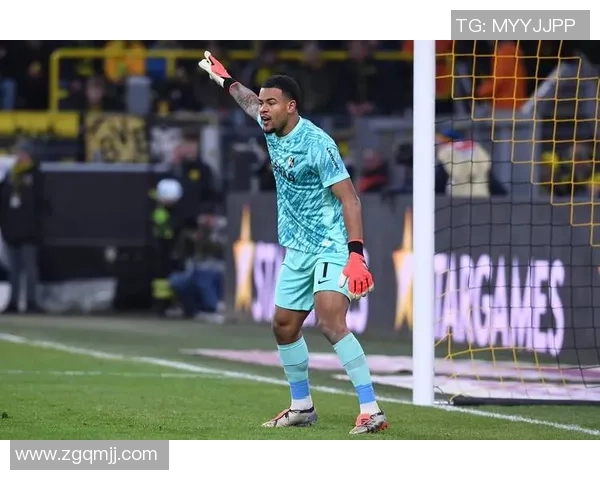 足球明星们的绯闻揭秘:从恋情到争议的背后故事与真相分析 足球明星们的绯闻揭秘:从恋情到争议的背后故事与真相分析